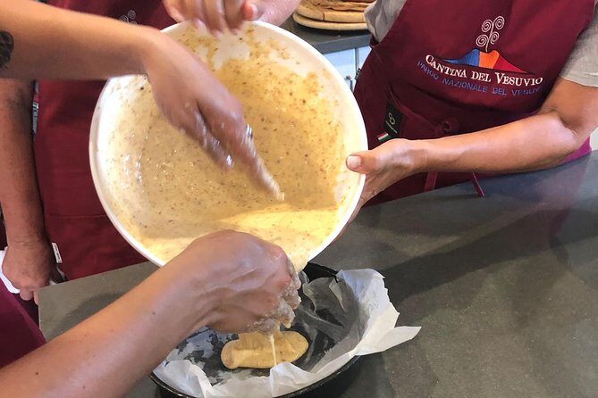 Have a cooking lesson with a local chef at the base of Mt. Vesuvius vineyard - Who Should Consider This Experience?