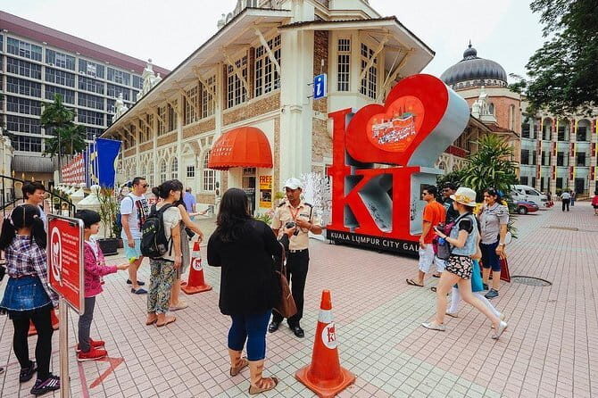 Have Fun at Bird Park & Aquaria - Kuala Lumpur - Frequently Asked Questions