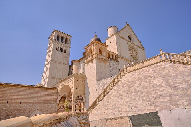 Heart of Umbria: explore the mystic towns of Orvieto and Assisi - The Itinerary in Detail