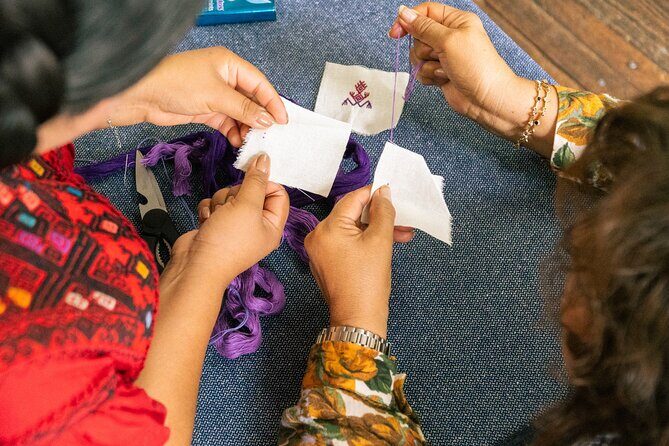 Heartbeats of Chenalhó Embroidery Workshop - A Closer Look at the Heartbeats of Chenalhó Embroidery Workshop
