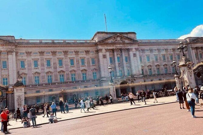 Heathrow Airport to Central London | Private Transfer - The Value of Included Extras