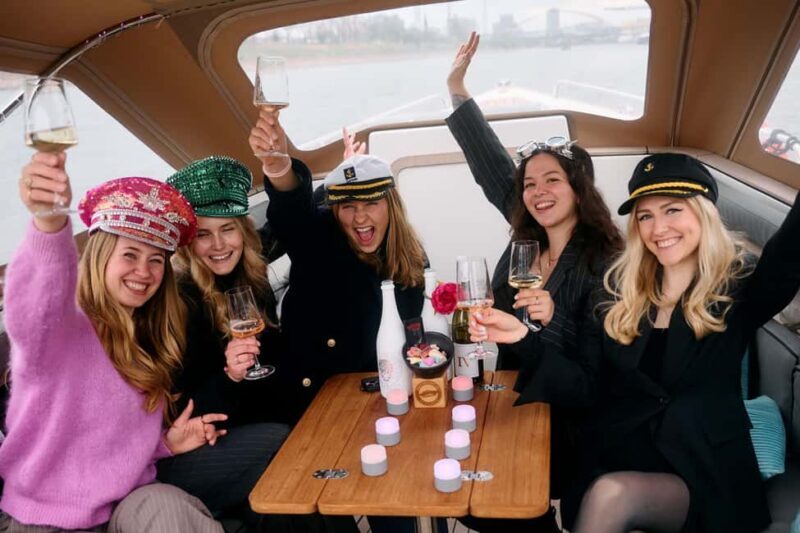 Heidelberg: Private boat trip with captain, 1.5 hours, up to 12 guests, from 40 per person. - Final Thoughts