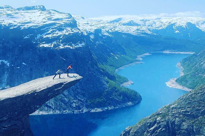 Helicopter Over Trolltunga and Waterfall Sightseeing from Bergen - An In-Depth Review of the Tour Experience