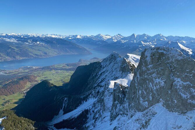 Helicopter tour to the Stockhorn mountain, with great view to the Swiss Alps - A Closer Look at the Helicopter Experience