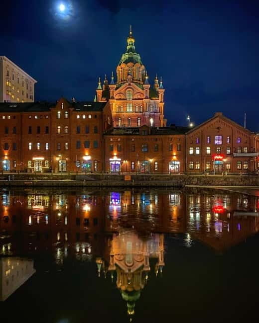 Helsinki: Christmas Walking Tour with Market Visit - Key Points