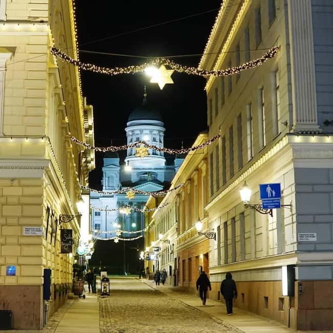 Helsinki: Christmas Walking Tour with Market Visit - Exploring the Helsinki Christmas Walking Tour in Detail
