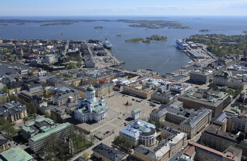 Helsinki: City Center Highlights Guided Minivan Tour - What You’ll Love