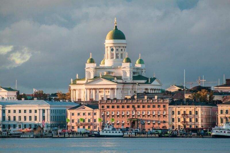 Helsinki Private Walking Tour with a Sociologist - Key Points