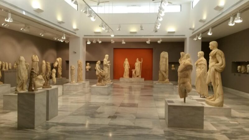 Heraklion: Archaeological Museum Ticket with City Audio Tour - The Heraklion Archaeological Museum: A Treasure Trove of Crete’s Past