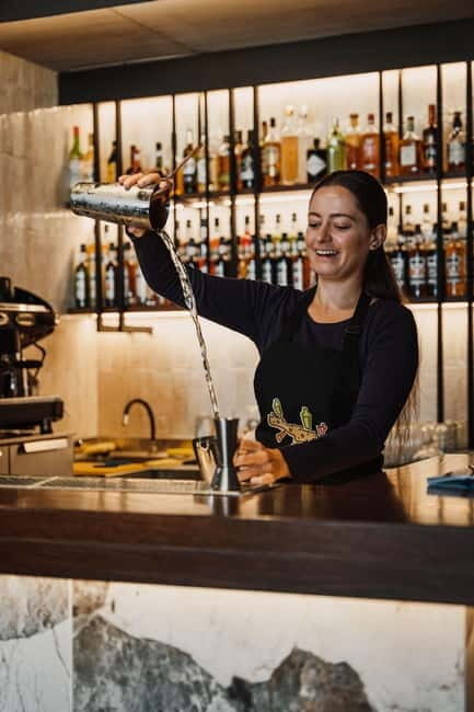 Heraklion: Cocktail Workshop with Finger Food Pairing - Key Points