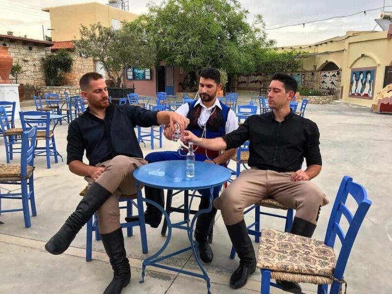 Heraklion: Cretan Folklore Night with Dinner & Transfers - Key Points