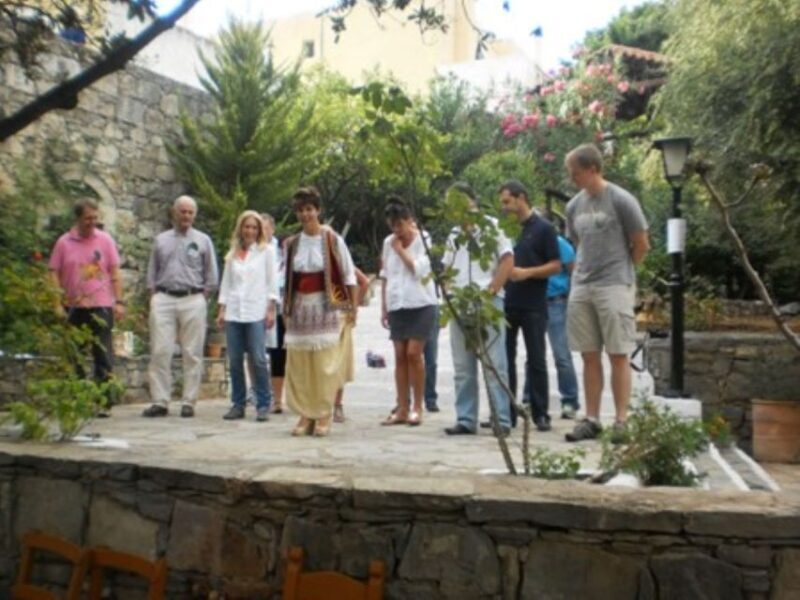 Heraklion Crete: Cretan and Greek Dance Lesson at Arolithos - Who Should Consider This Tour?