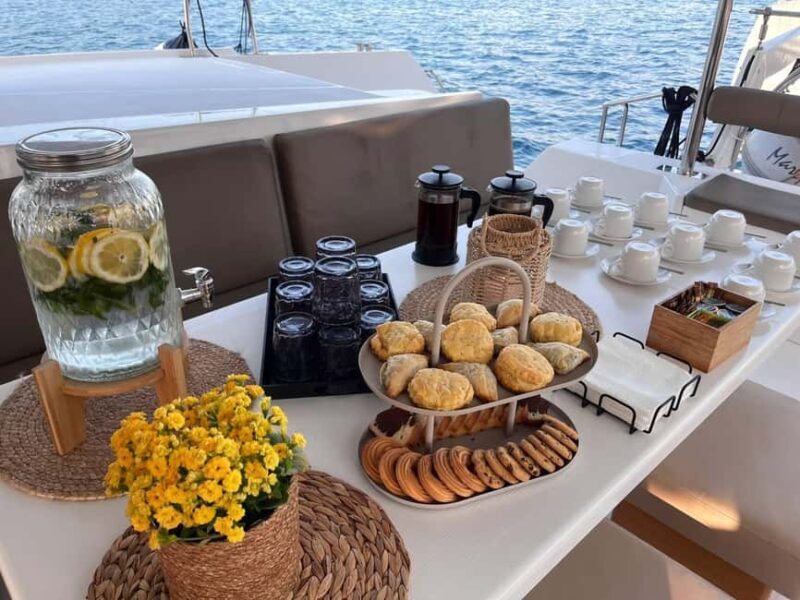 Heraklion: Dia Catamaran with Chef Dinner, Open Bar & Sunset - Who Would Love This Experience?