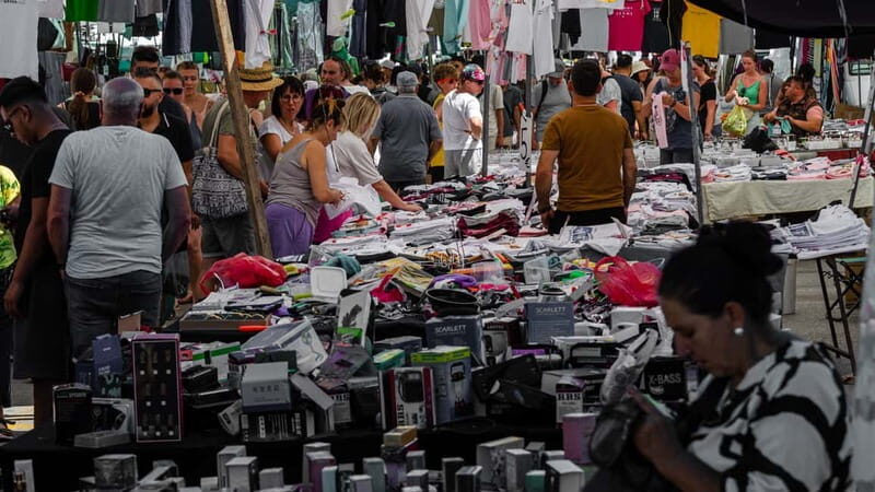 Heraklion: Heraklion Market & CretAquarium *SKIP The Line - Who Will Enjoy This Experience?