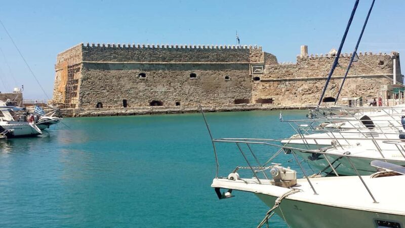 Heraklion Knossos Private Guided Day Trip - Key Points