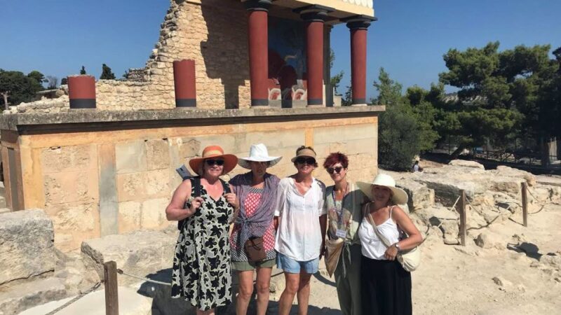 Heraklion: Knossos Private Guided Tour & Skip-the-Line Entry - Exploring the Ruins: What You’ll See and Learn