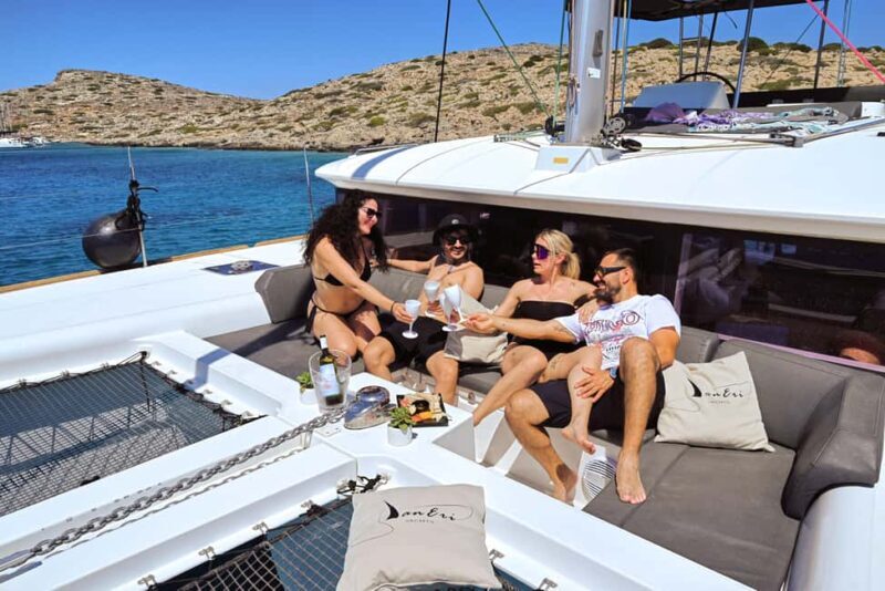 Heraklion Luxury Catamaran to Dia: Gourmet Lunch & Open Bar - Key Points