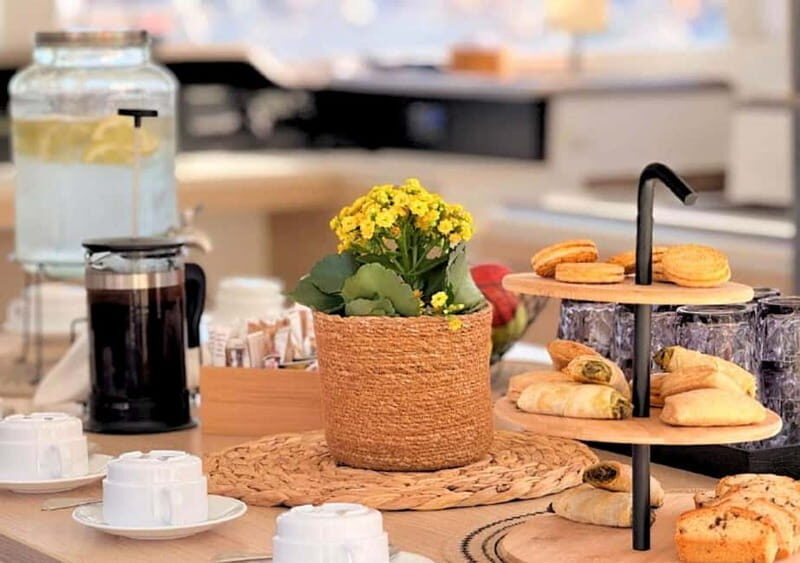 Heraklion: Luxury Cruise to Dia with Dinner & Free Transfer - The Value of This Experience