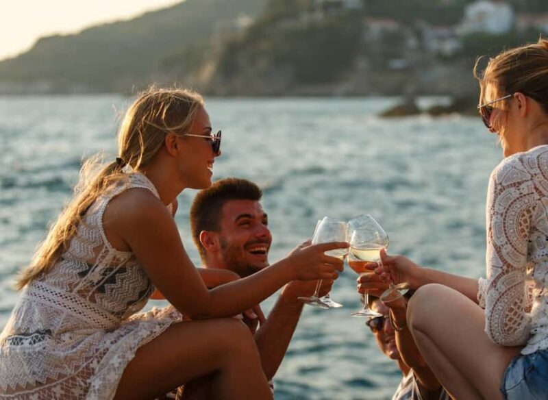 Heraklion Luxury Sailing Catamaran Dia Island | Gourmet Menu - The Facilities & Comfort