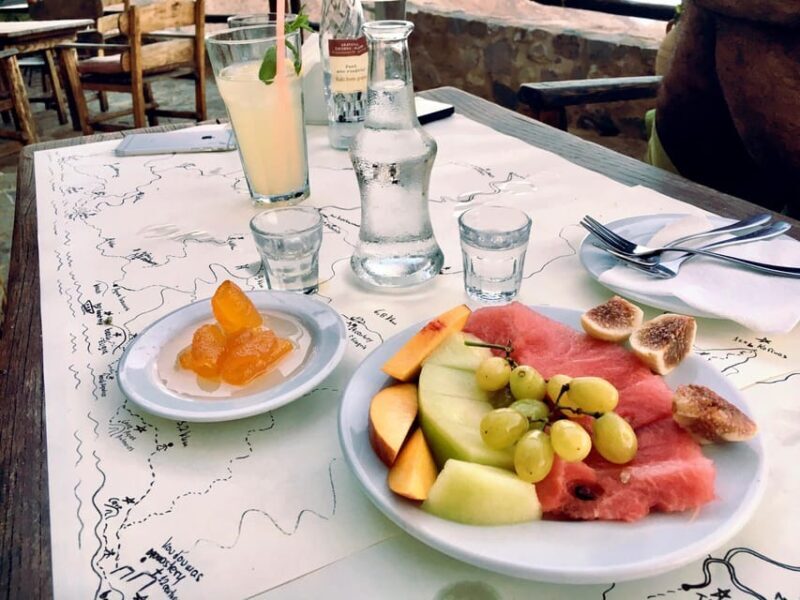 Heraklion: Off the beaten path walking tour inc. tastings - A Deep Dive into the Experience