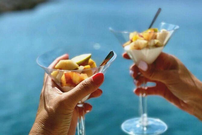 Heraklion: Private Catamaran Cruise to Dia with Meal & Drinks - Key Points