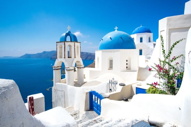 Heraklion: Santorini Day Trip with Boat Transfer & Oia Visit - Who Should Consider This Tour?