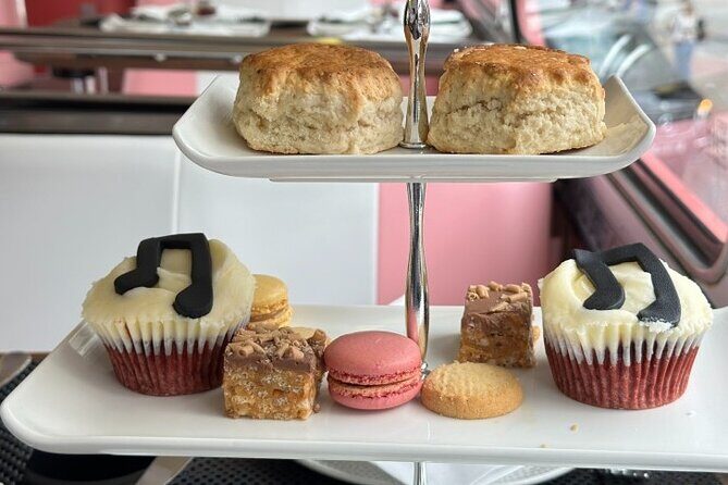 "Here We Go Again" London Afternoon Tea Bus - A Detailed Look at the Experience
