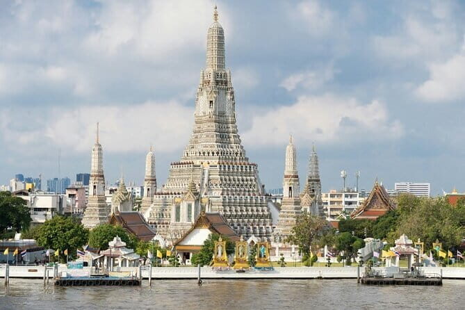 Heritage Cruise and Wat Arun Instagram Photo Experience - Exploring the Itinerary in Detail