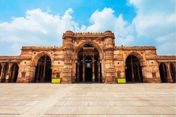 Heritage & Cultural Walk of Ahmedabad (2 Hours Guided Walking Tour) - Practical Tips for Potential Participants