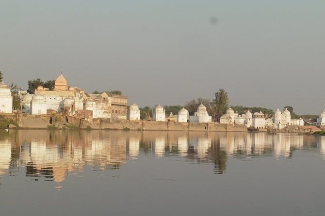 Heritage Walk Tour Agra Taj Mahal Sunrise & Bateshwar Temple from Delhi by Car - The Journey Begins: From Delhi to Agra