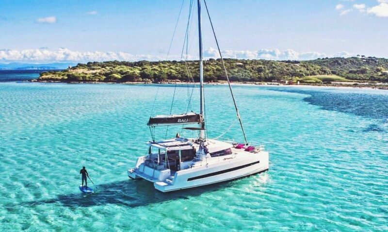 Hersonissos: Private Catamaran Cruise, Dia Island with Lunch - Key Points