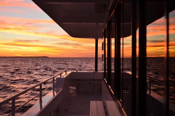 Hervey Bay Sunset Cruise - The Scenic Waters between Fraser Island and Hervey Bay