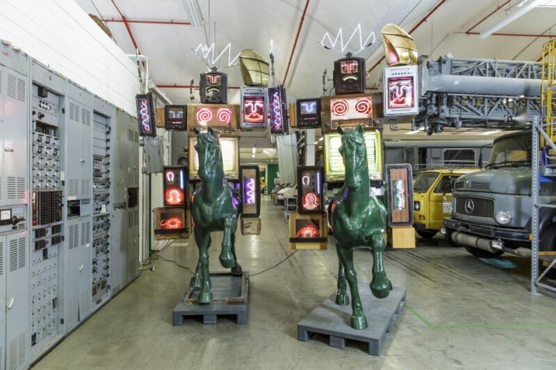 Heusenstamm:tour of the Depot of the museum of communication - Key Points