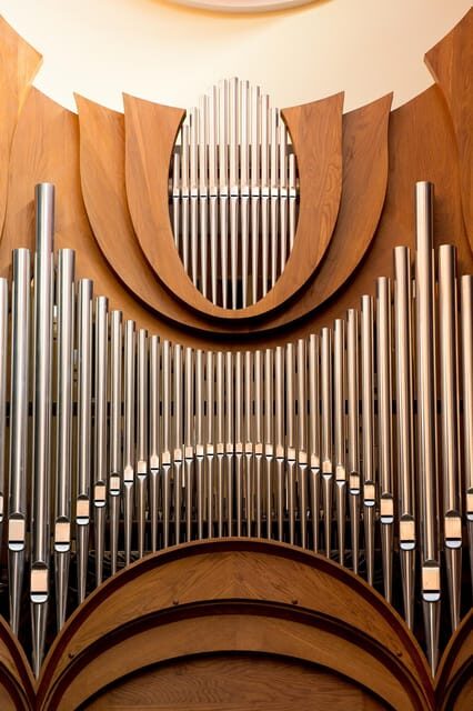 Hévíz: Majestic Sounds Organ Concert at the Blue Church - Who Should Attend?