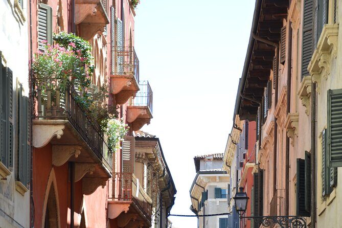 Hidden and fascinating Verona - 3 hour private walking tour - FAQ
