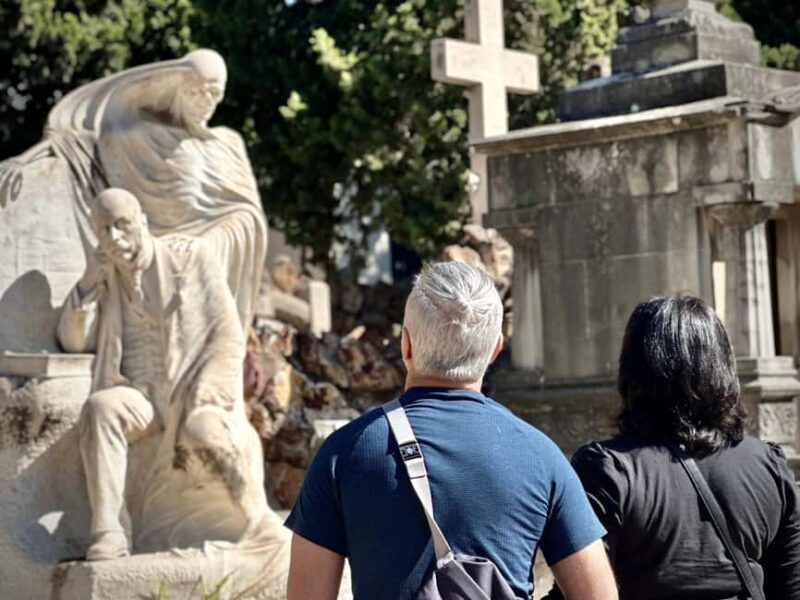 Hidden Barcelona: Montjuïc Cemetery Walking Tour - Exploring Montjuïc Cemetery: An Unconventional Barcelona Experience
