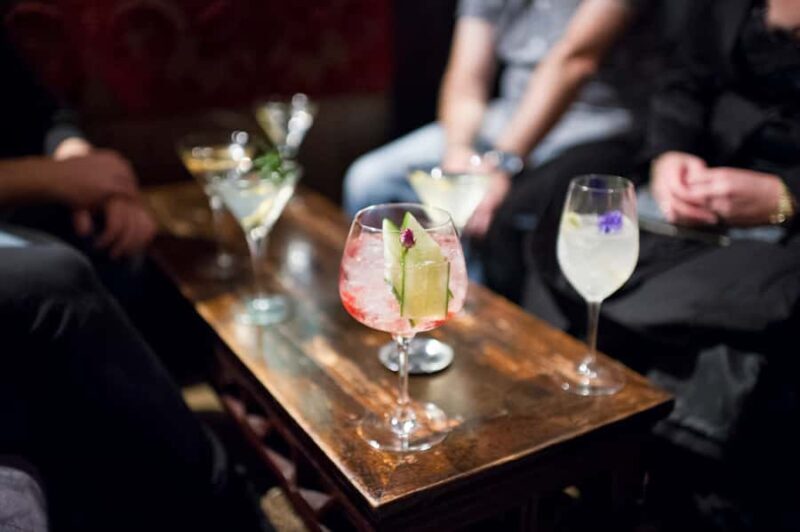 Hidden Bars Tour - The Cocktail Experience