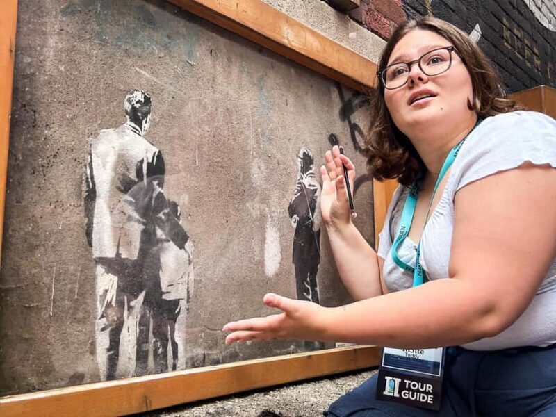 Hidden Toronto City Walking Tour - Key Points