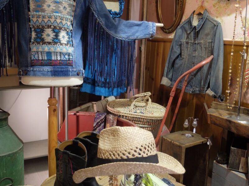 Hidden Valencia: Tour of Eixample, Canovas & Ruzafa - An In-Depth Look at the Tour