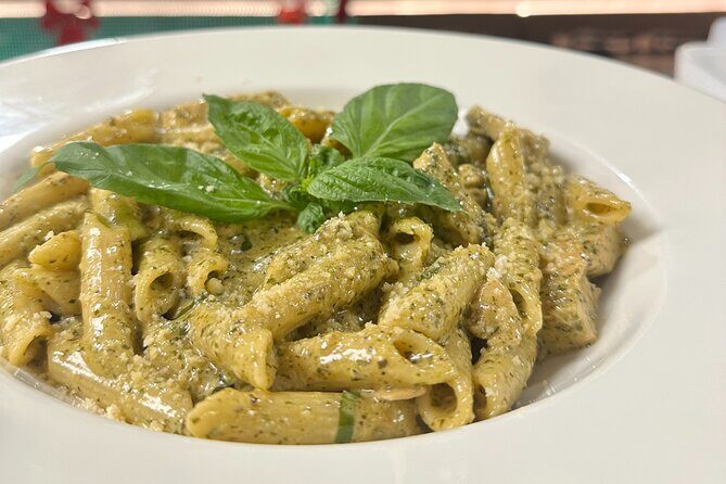 Hidden Vancouver Tour with Dinner - Who Should Consider This Tour?