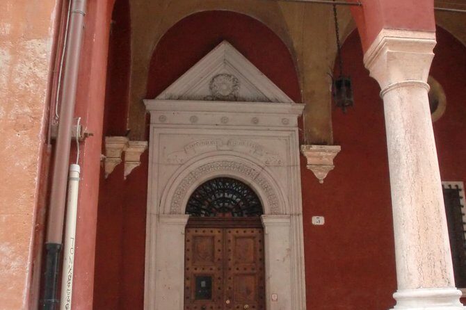 Hidden Verona & Jewish District -3 hour private walking tour - A Detailed Look at the Tour