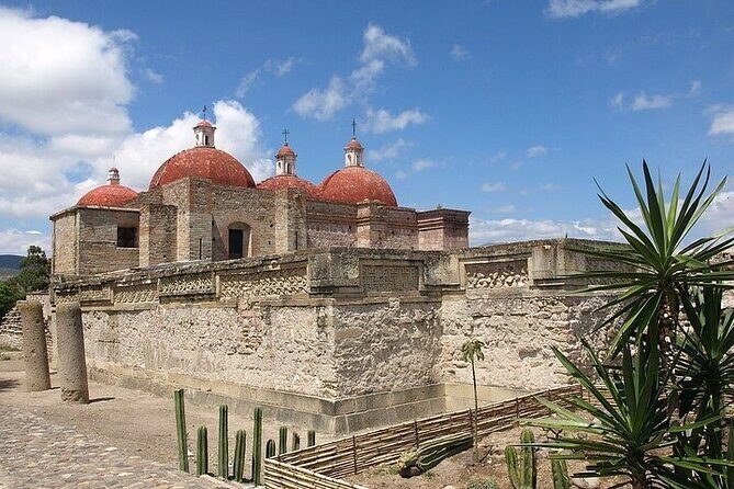 Hierve el Agua, Teotitlán del Valle, mezcal, el tule, desde Oaxaca - The Itinerary: What to Expect on Your Day in Oaxaca