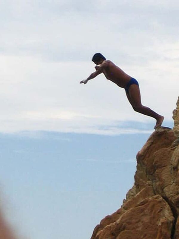 High Cliff Divers of Acapulco - Who Should Consider This Tour?