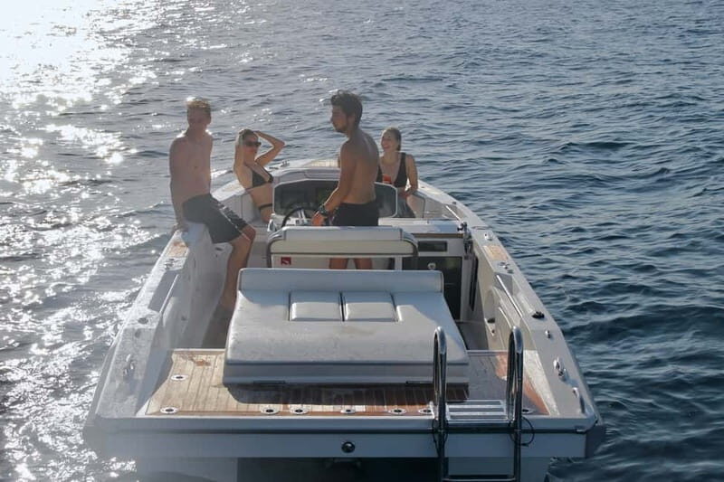 High-Performance Motor Sport Boat-Novurania (Fishing Option) - Who Is This Tour Best For?