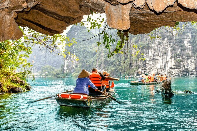 Highlight Ninh Binh Full Day Tour Tam Coc Boat, Mua Cave, Hoa Lu - Frequently Asked Questions