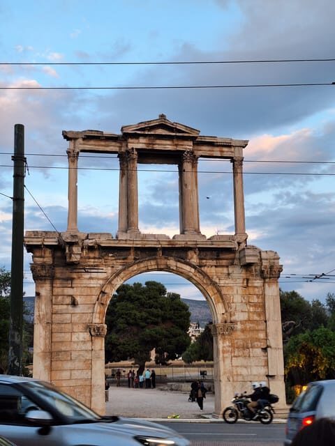 Highlights and Hidden Gems of Athens Walking Tour - Key Points