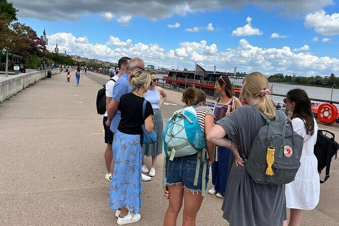 Highlights of Bordeaux Walking Tour + Wine & Cheese Tasting - What Past Travelers Say
