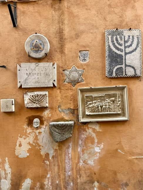 Highlights of Jewish Ghetto And Trastevere Walking Tour - Key Points