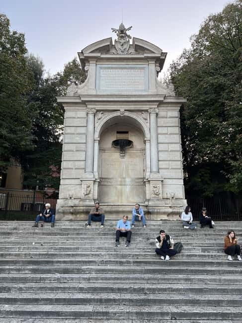 Highlights of Jewish Ghetto And Trastevere Walking Tour - Trastevere: Rome’s Colorful, Rebel Spirit