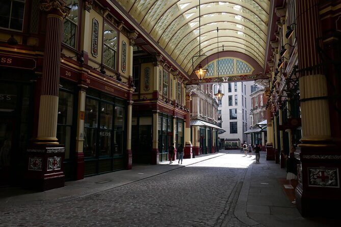 Highlights of Old London Town: Walking Tour of the Square Mile - Key Points